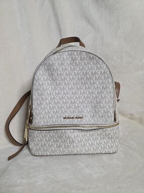 Michael Kors Rhea Medium Logo Backpack Vanilla